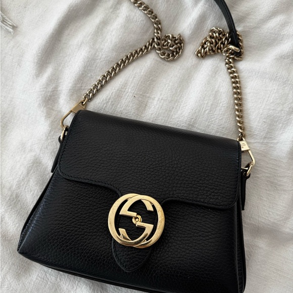 Gucci Black Leather Shoulder Bag - Picture 3 of 9